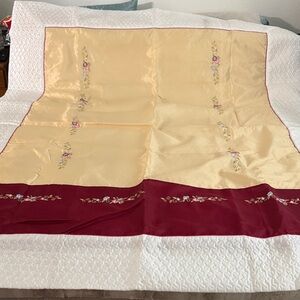 Elegant Korean Quilt with Floral Design